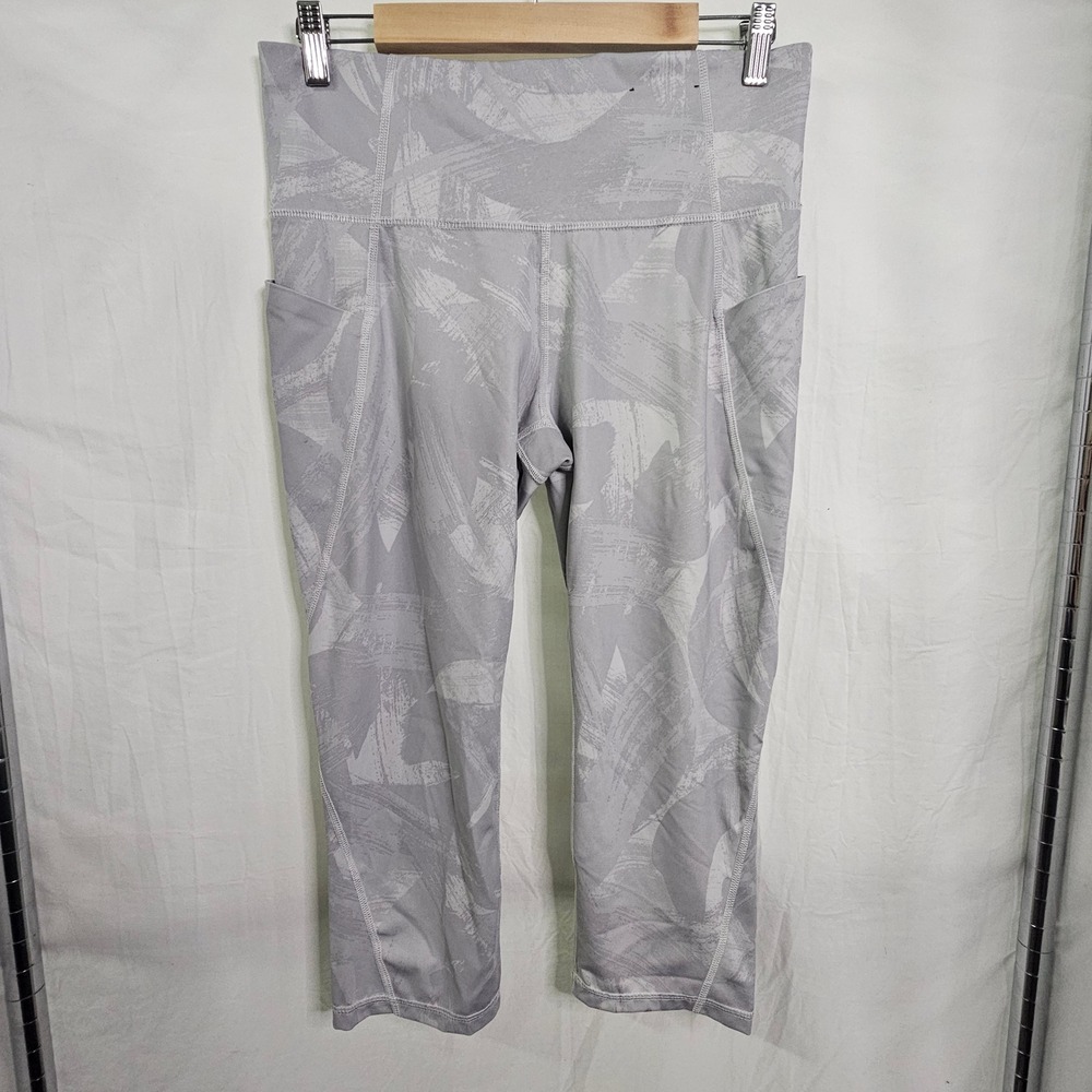 Xersion Move Womens High Rise Capri Leggings Gray Abstract Side Pockets Large